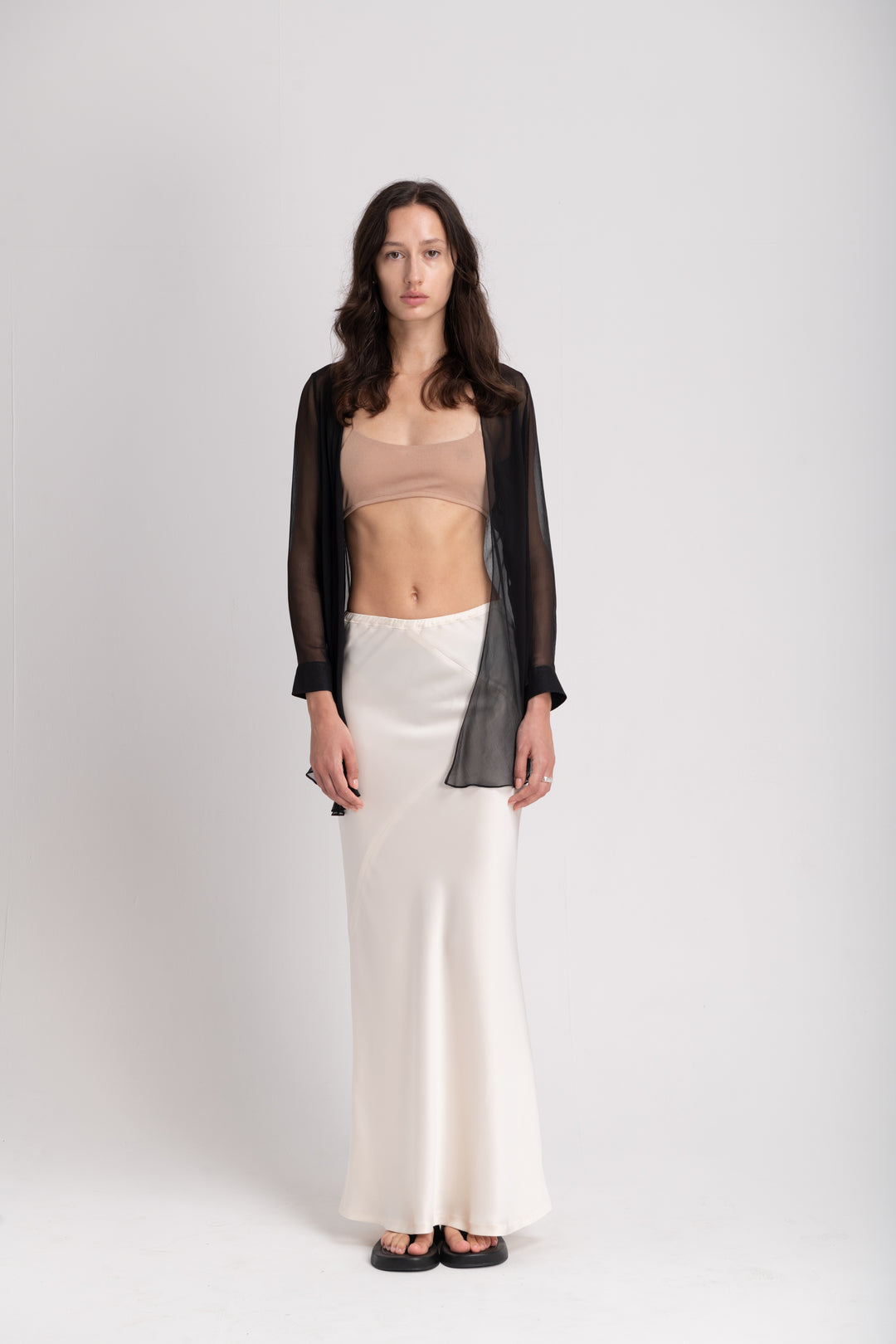 THE BUTTONLESS BLOUSE
